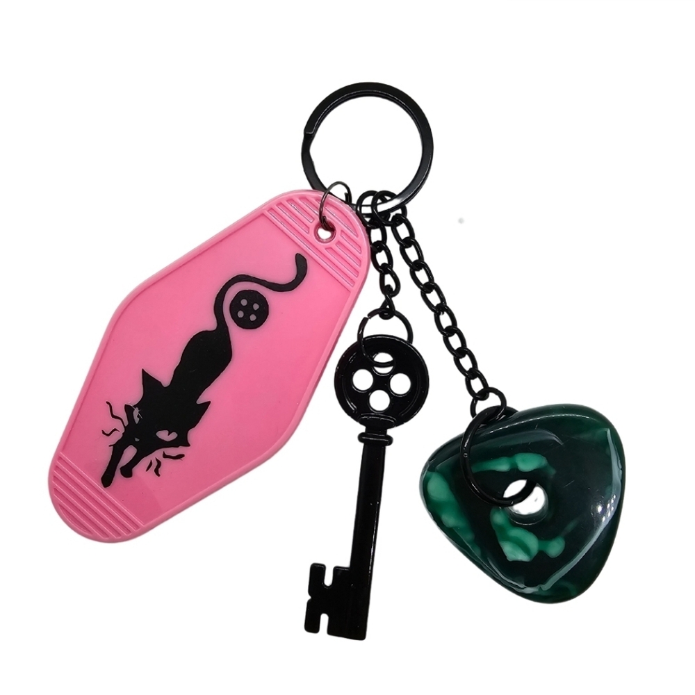 Coraline Inspired Keychain! Keys to the Pink Palace Apartments‎ w/ Skelet… - Picture 7 of 9